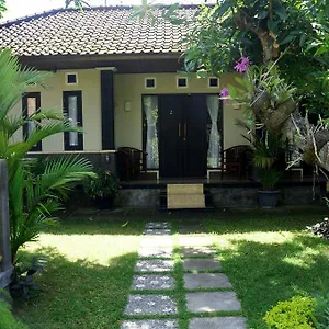 cinthya-guesthouse.ubudhotelsnow.com/