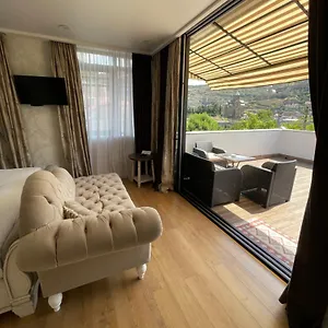 Rikhe Palace Boutique Тбилиси